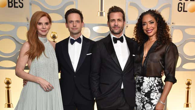 „Suits“-Stars Sarah Rafferty, Patrick J. Adams, Gabriel Macht und Gina Torres bei den Golden Globes